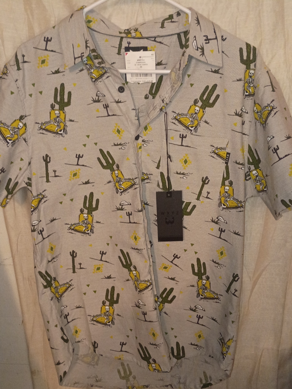 Men's Medium Short-Sleeve Button Up Shirt with Cactus And Skeleton Print